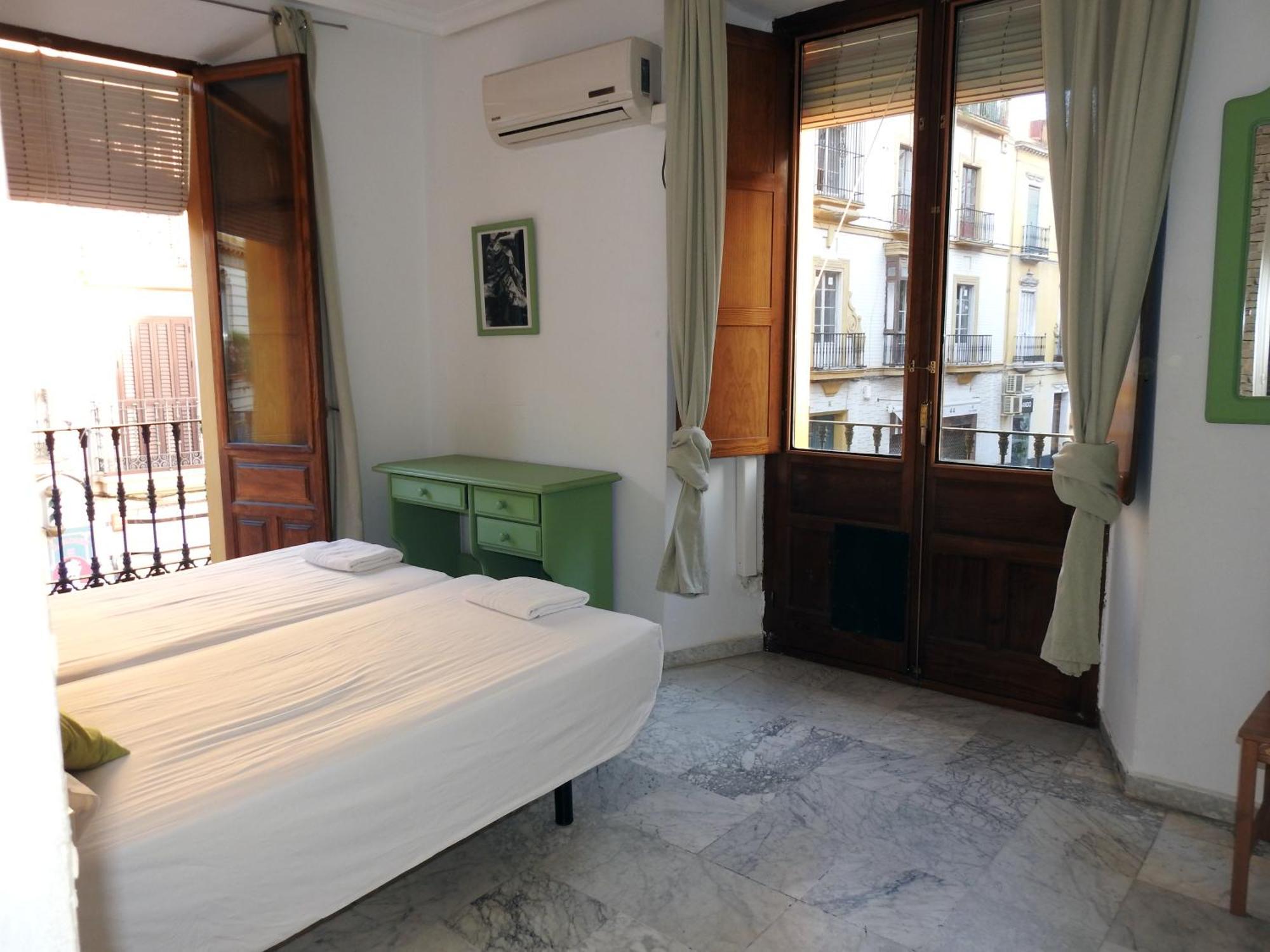 Apartamento En Sevilla Centro Con Vistas A La Plaza Alameda De Hercules - Hasta 7 Personas Sevilha Exterior foto