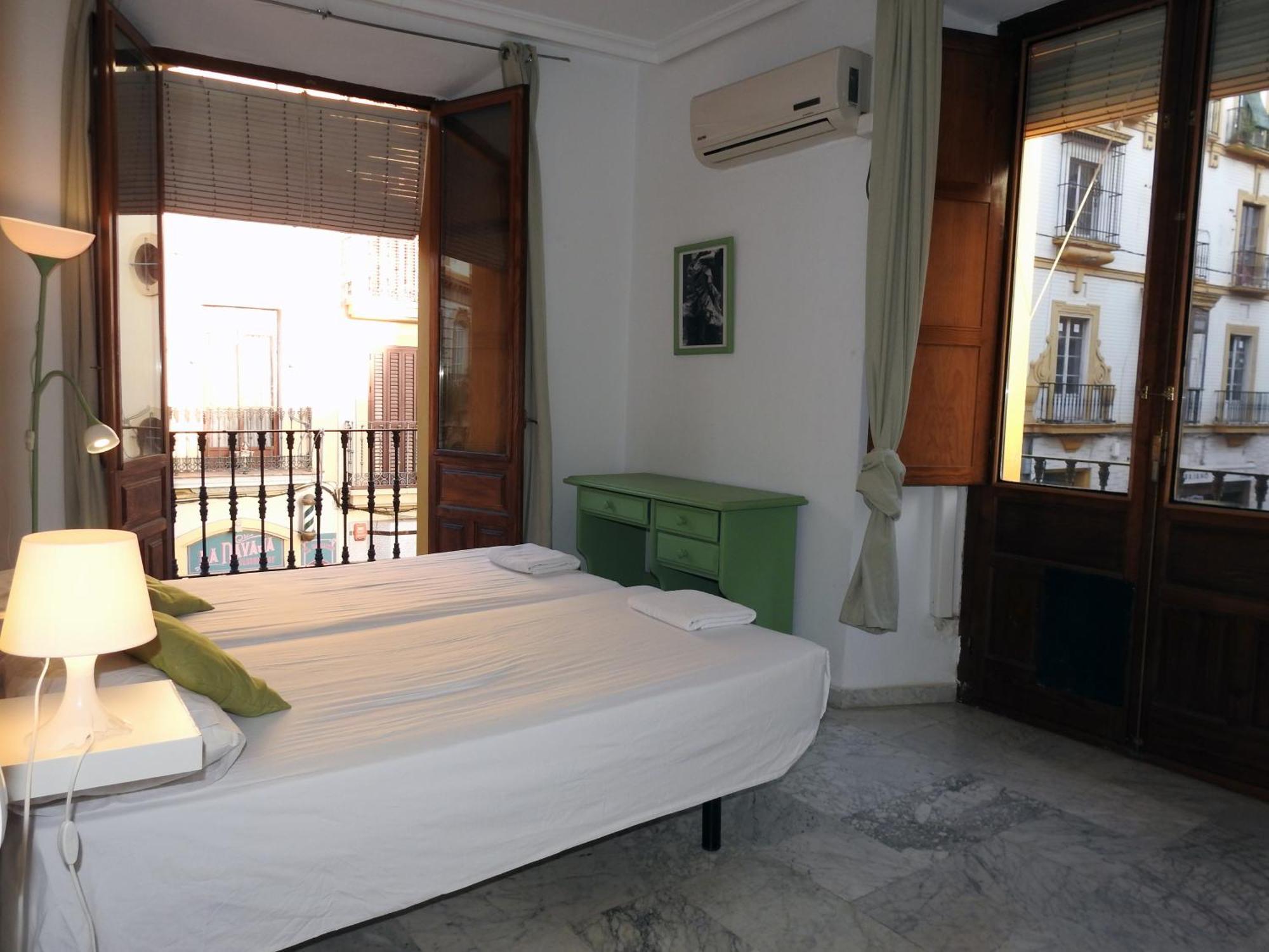 Apartamento En Sevilla Centro Con Vistas A La Plaza Alameda De Hercules - Hasta 7 Personas Sevilha Exterior foto